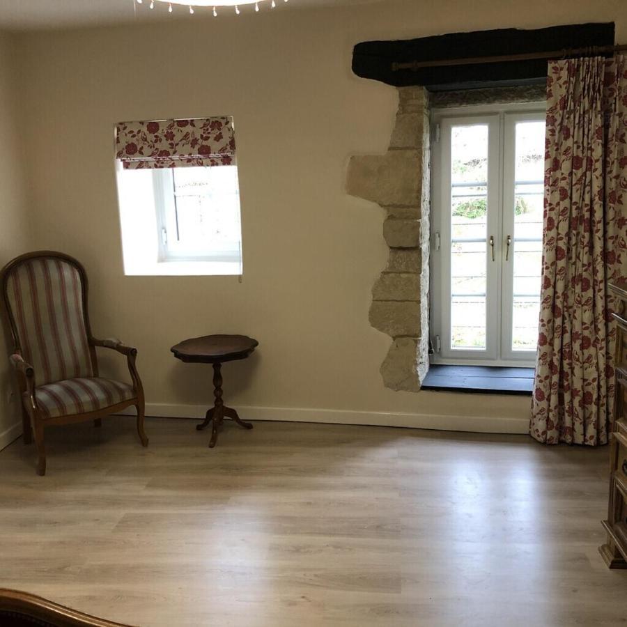 Blacksmiths Cottage In Blanzay - 3 Beds Екстериор снимка