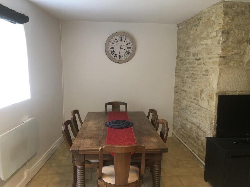 Blacksmiths Cottage In Blanzay - 3 Beds Екстериор снимка
